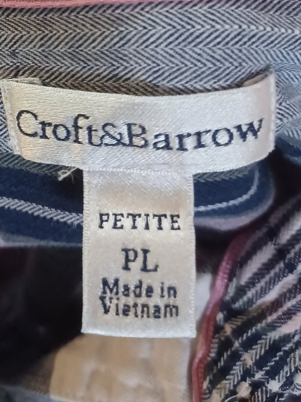 Croft & Barrow Women's Button-Up Blouse PL Blue & Pink Plaid - Picture 6 of 6